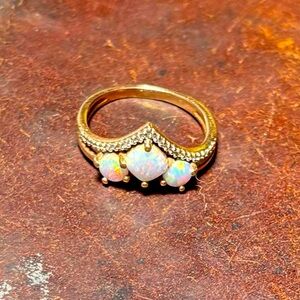 Elegant Gold Opal Ring